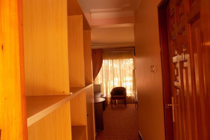 Room 25 of 86