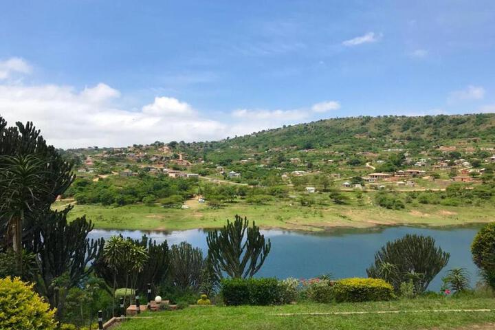 Exterior of Ezweni Lodge