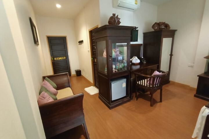 Room 26 of 144