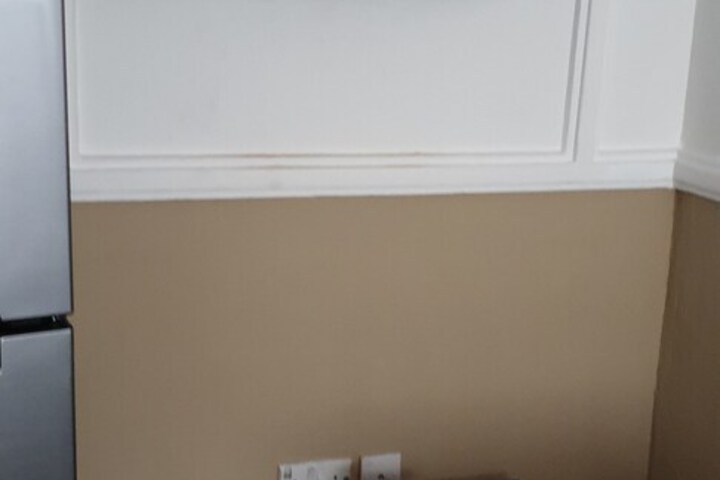 Room 7 of 18