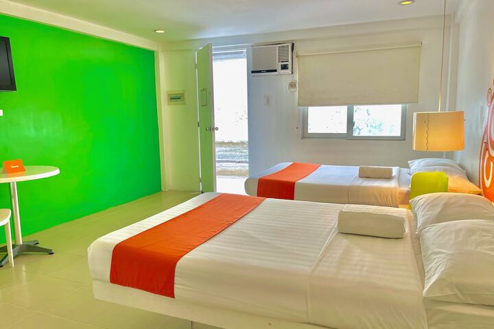 Room 10 of 35