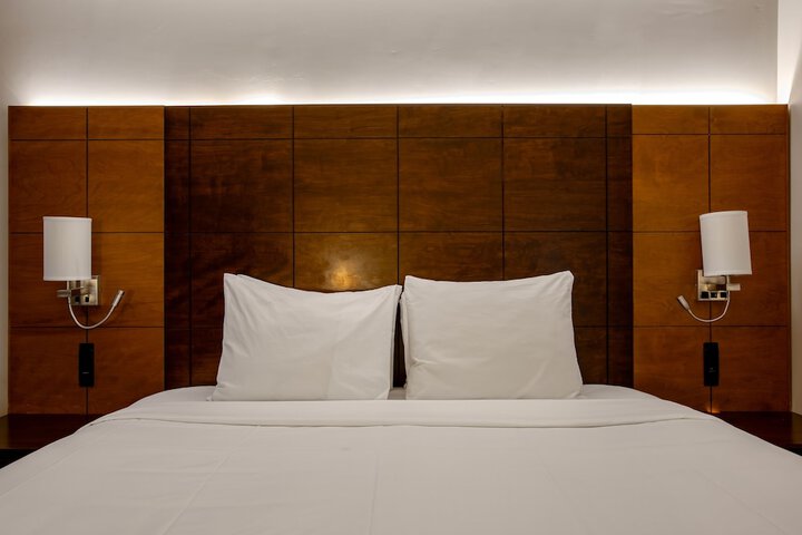 Room 38 of 85