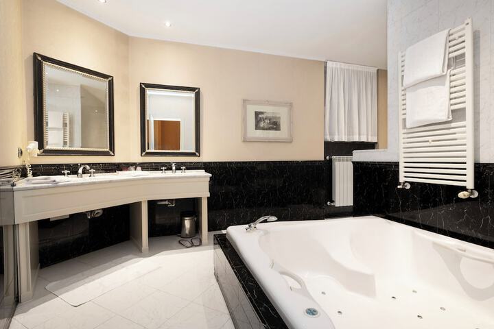 Bath Photo