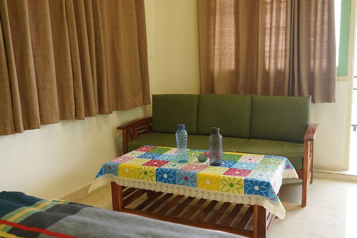 Room 11 of 19