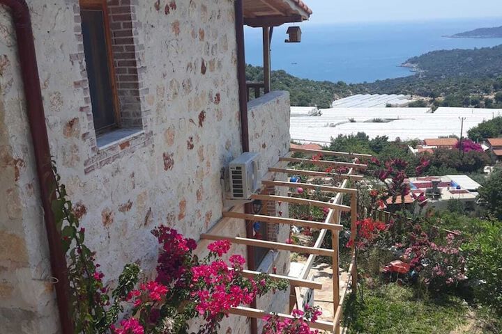 ISTLADA TAS EV APART in Demre