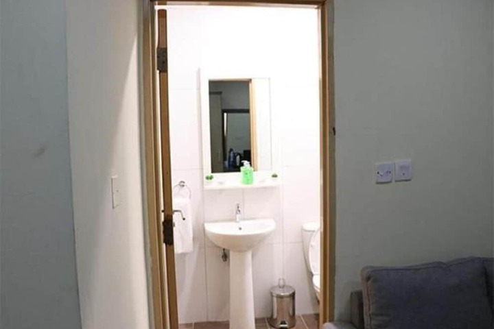 Room 17 of 42