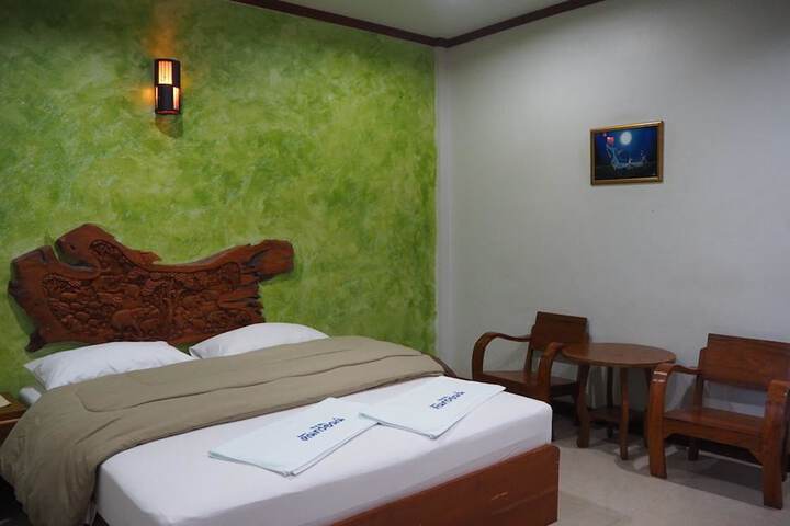Room 2 of 13