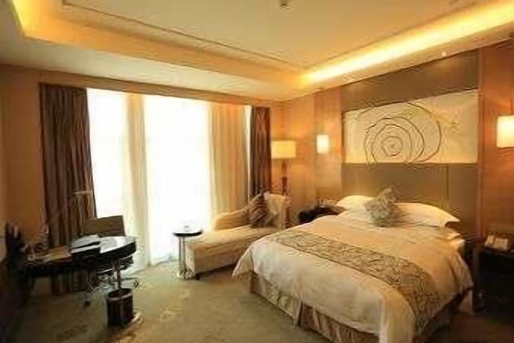Room 34 of 70