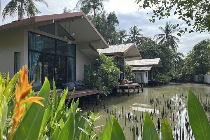 Kalacanal Resort in Amphawa