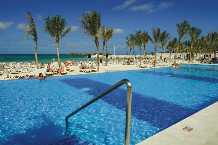 Pool 18 of 66