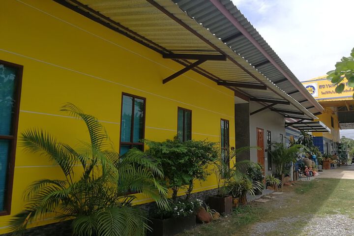 Baan Pak Parichat-Sarun