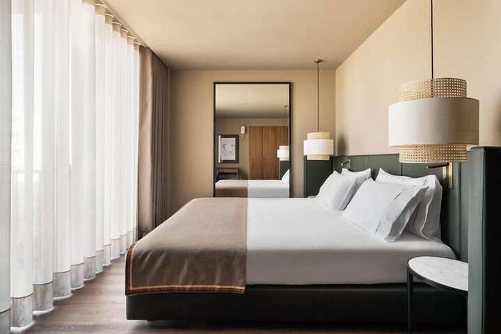 Room 13 of 54