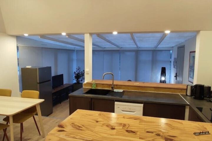 Room 63 of 92