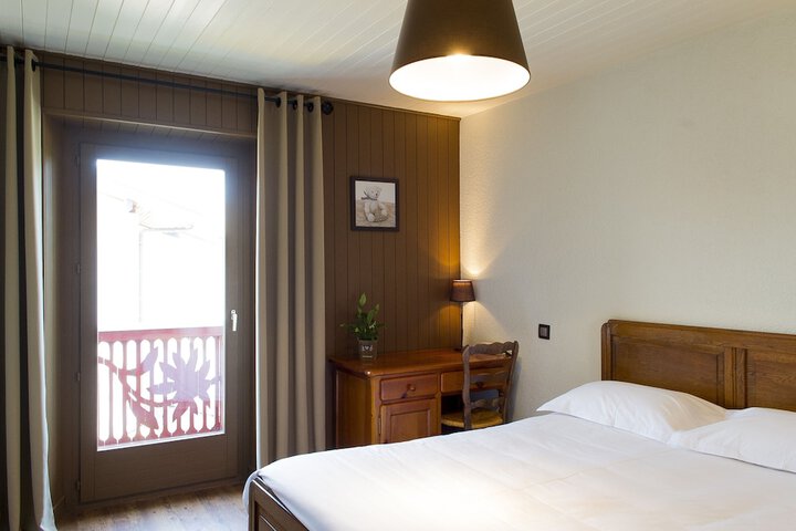 Room 4 of 41