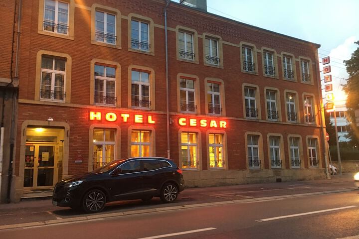 César Hôtel in Charleville-Mezieres