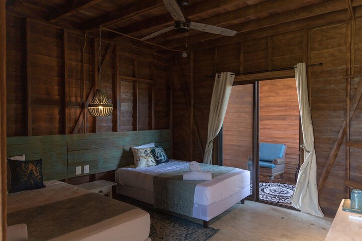 Room 15 of 26