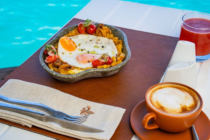 Breakfast/Coffee Service 58 of 75