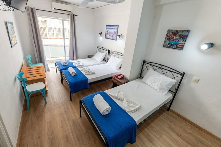Room 39 of 103