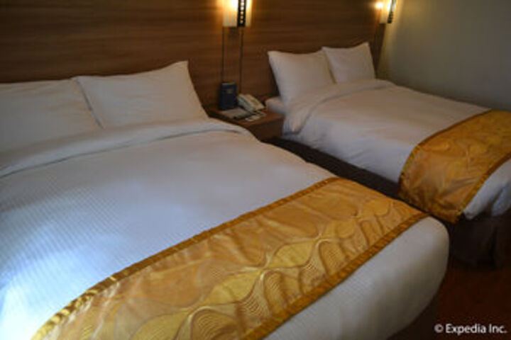 Room 37 of 85