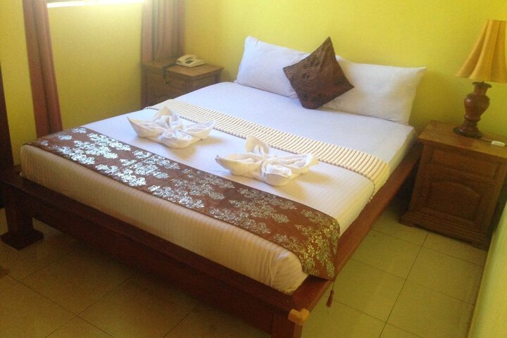 Room 19 of 37