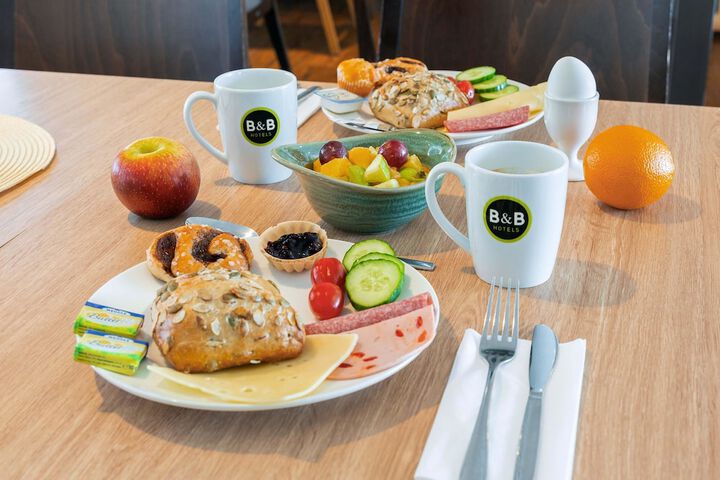 Breakfast/Coffee Service 23 of 28