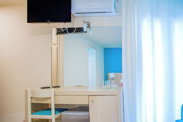 Room 80 of 194