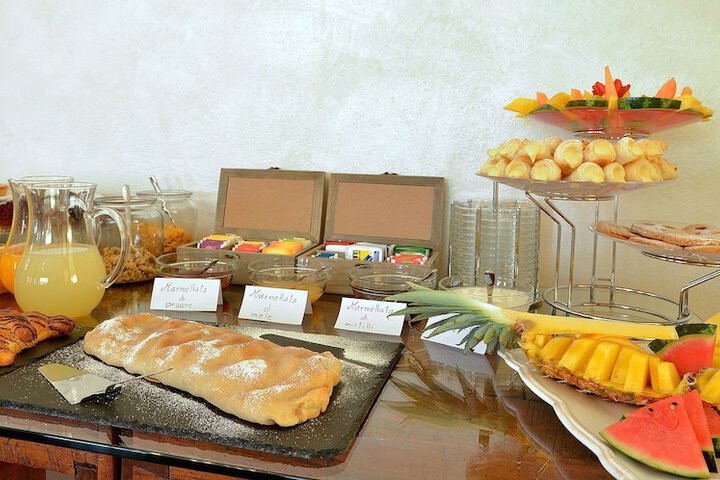 Dining Photos