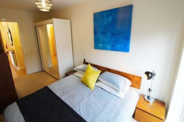 Room 4 of 14