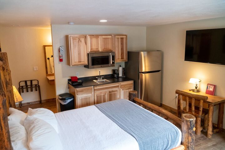 Room 34 of 137