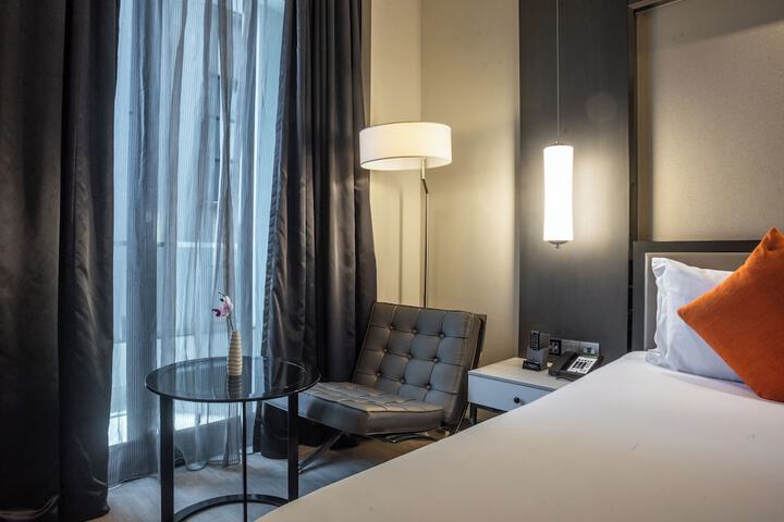 Room 12 of 86
