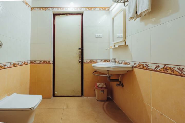 Room 25 of 30