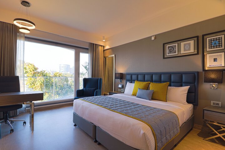 Room 29 of 65