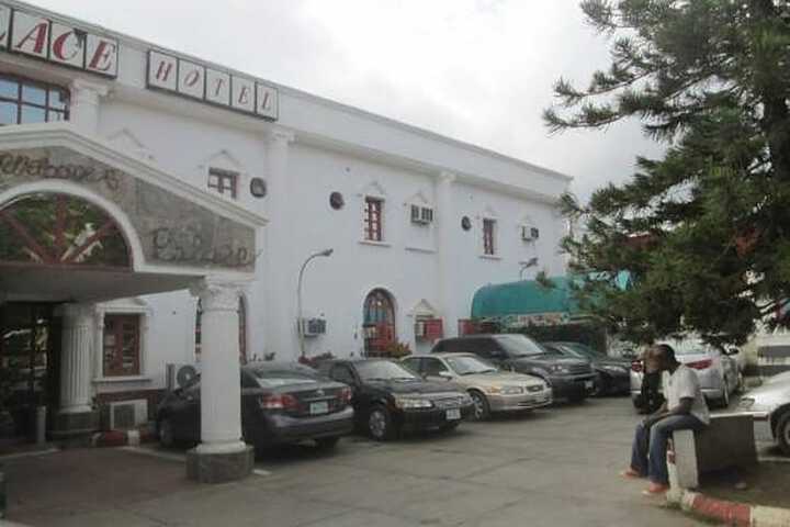 Crystal Palace Hotel