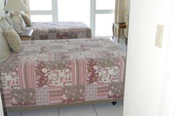 Room 8 of 15