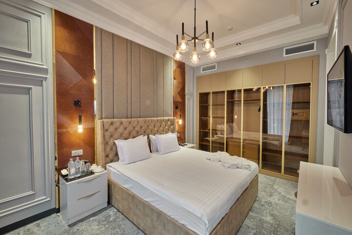 Room 19 of 31