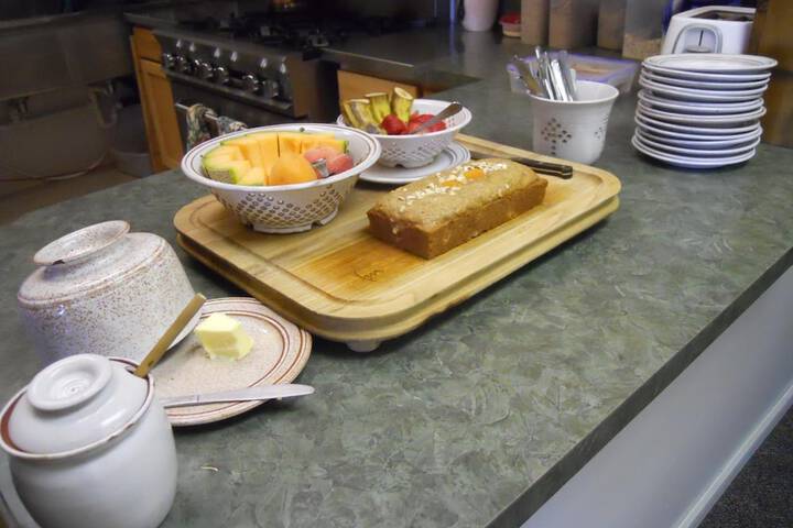 Dining 42 of 60
