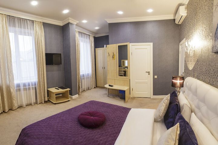 Room 51 of 89