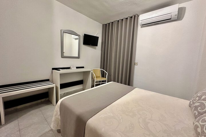 Room 14 of 23