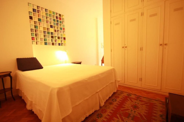 Room 8 of 20