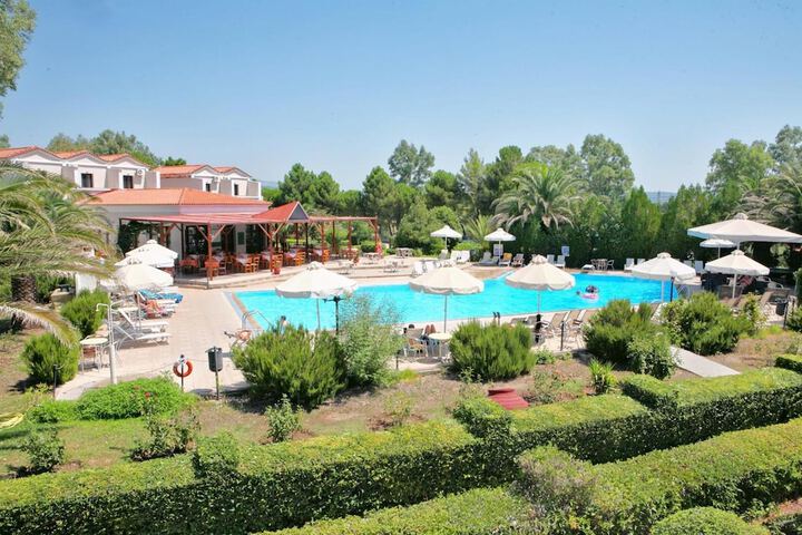 Pool Hotel