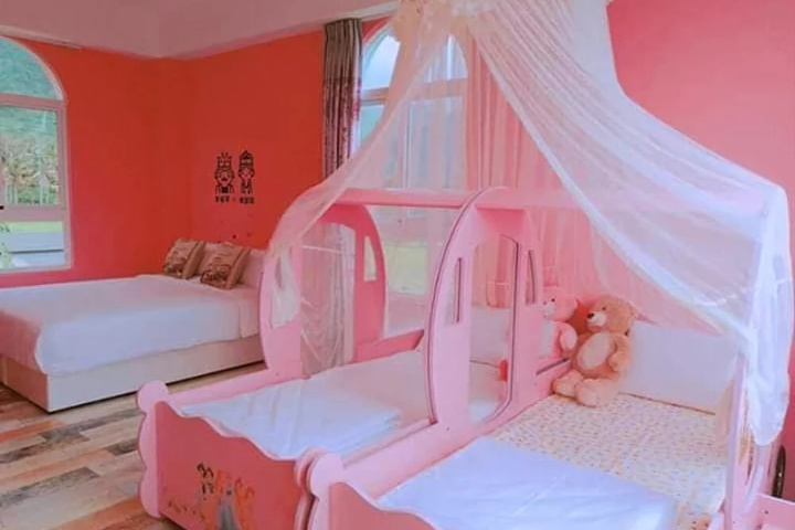 Room 3 of 30