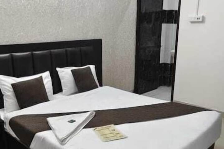 Room 6 of 41