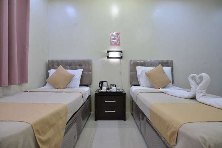 Room 25 of 36
