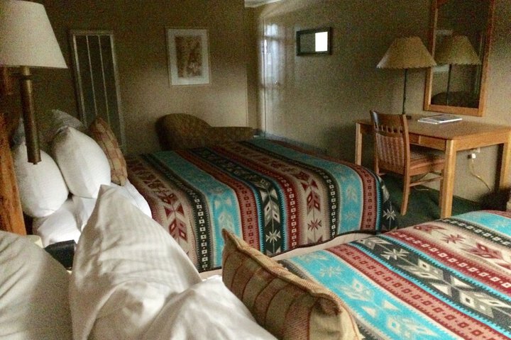 Room 10 of 96