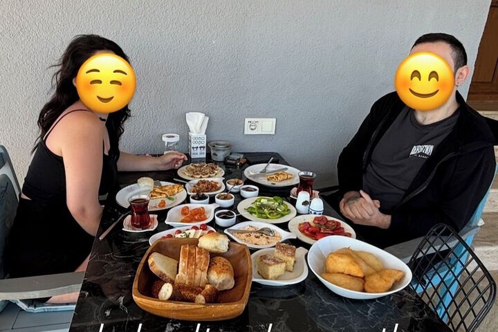 Breakfast/Coffee Service 46 of 108