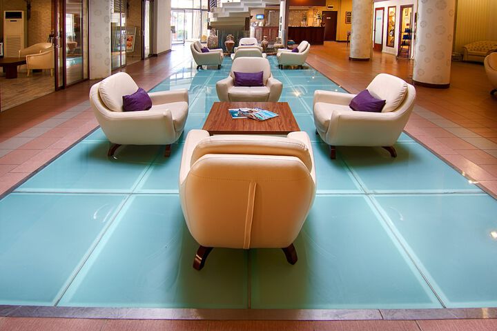 Guest Lobby