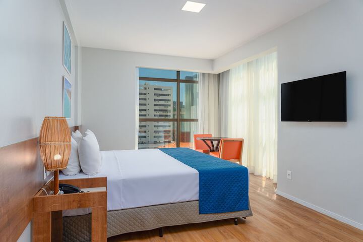 Room 14 of 64