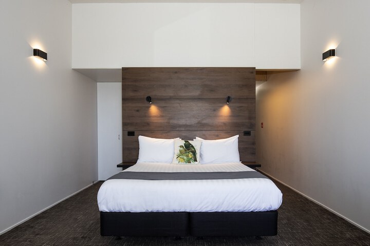 Room 22 of 63