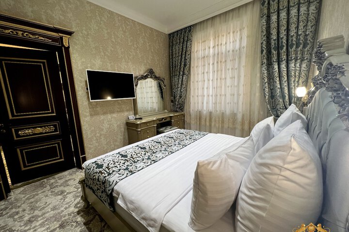 Room 34 of 49