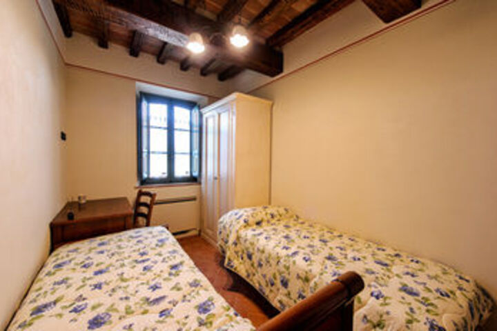 Room 40 of 107